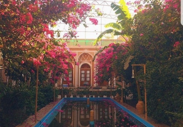 هتل کهن کاشانه